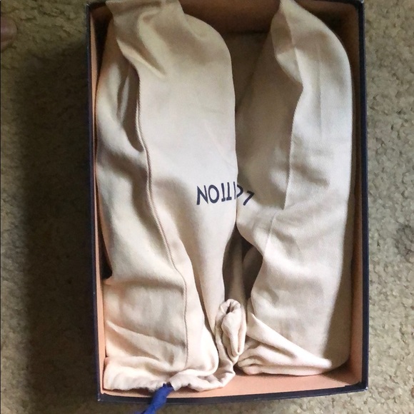 Louis Vuitton Montaigne Loafer - Picture 6 of 8